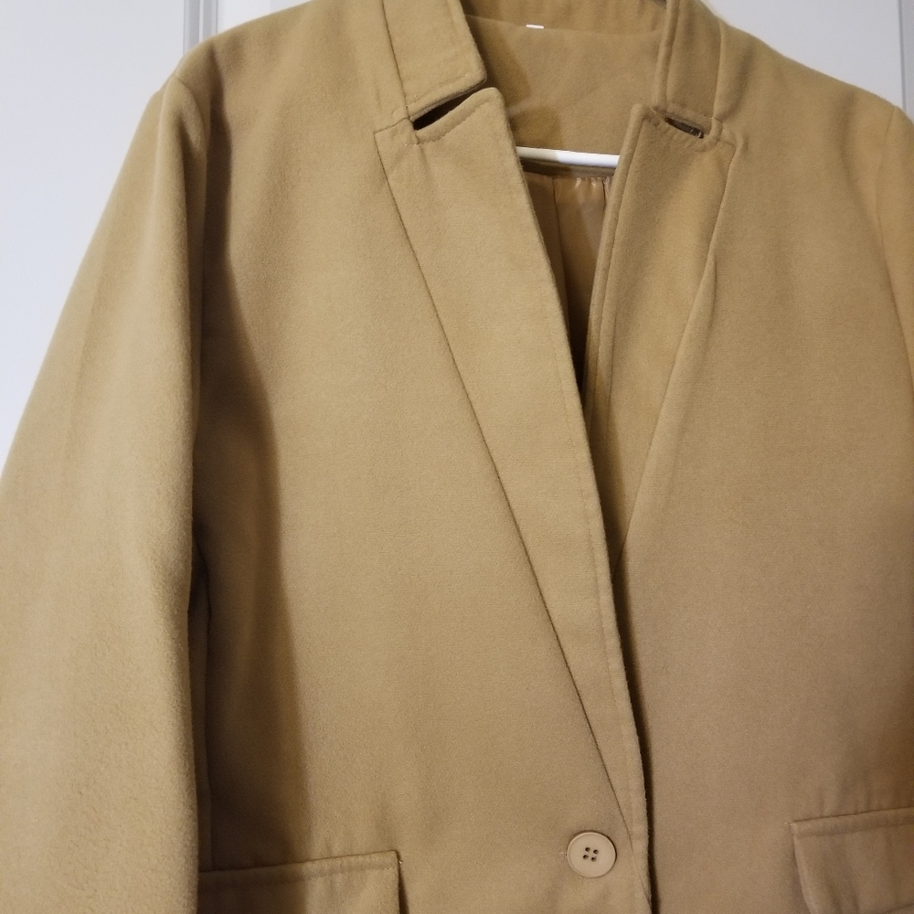 NWOT Tan Jacket - Picture 8 of 8